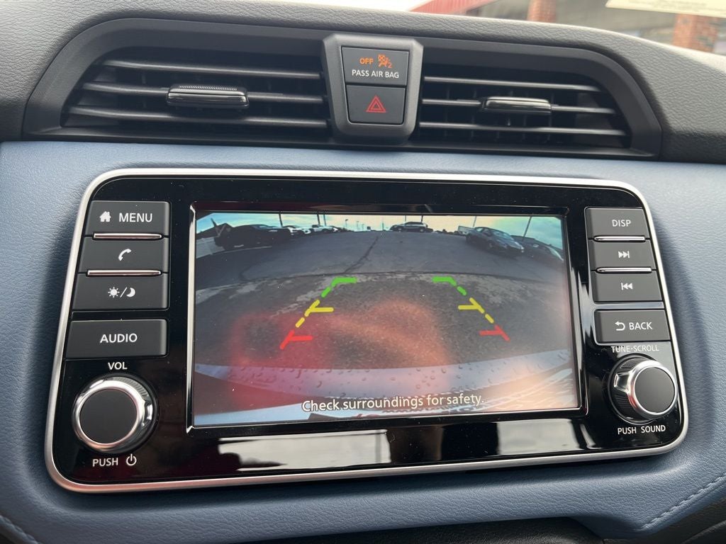 2025 Nissan Versa 1.6 SV