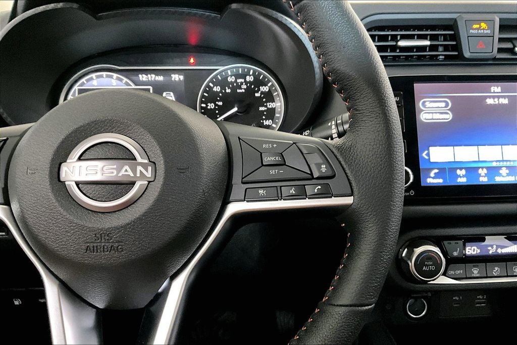 2025 Nissan Versa 1.6 SR