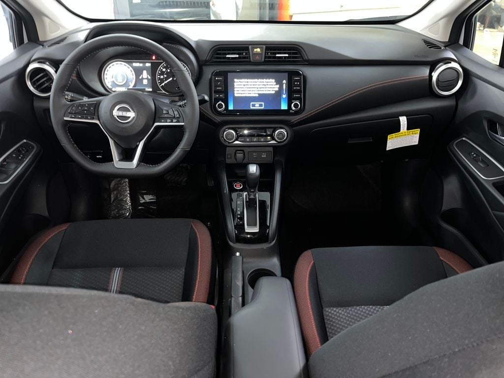 2025 Nissan Versa 1.6 SR