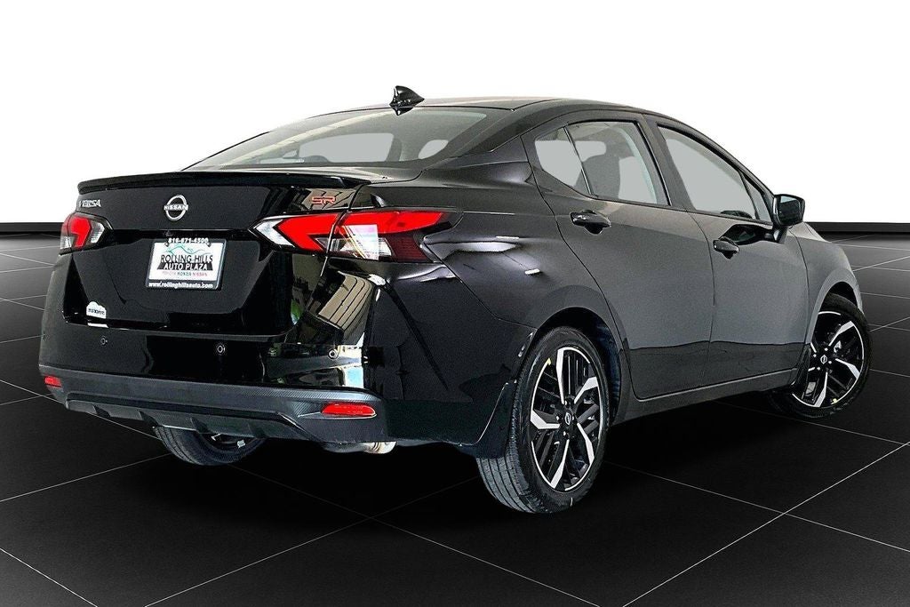 2025 Nissan Versa 1.6 SR