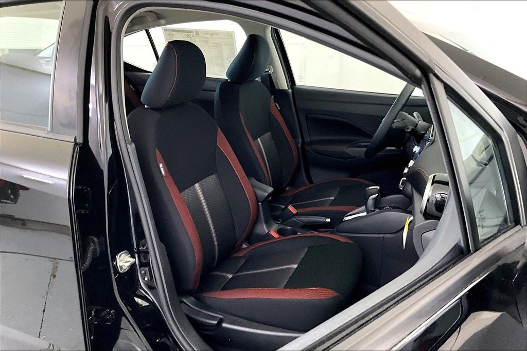 2025 Nissan Versa 1.6 SR