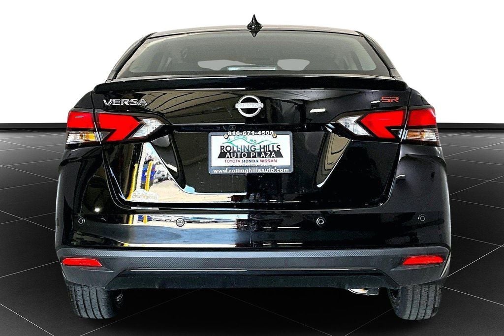 2025 Nissan Versa 1.6 SR