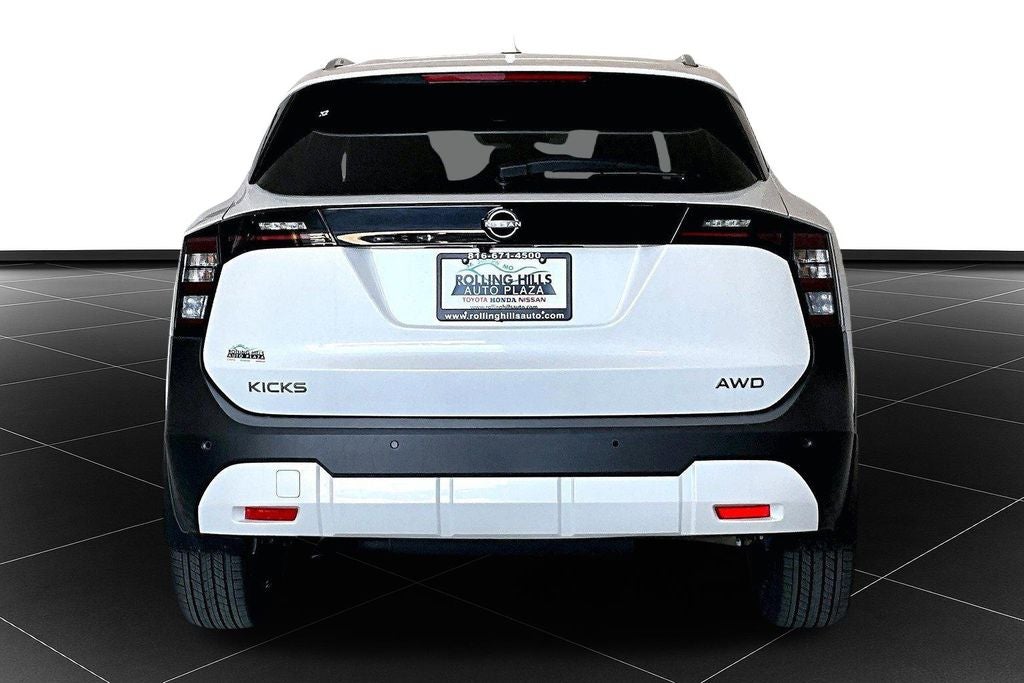 2026 Nissan Kicks SV