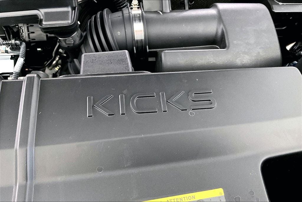 2025 Nissan Kicks SV