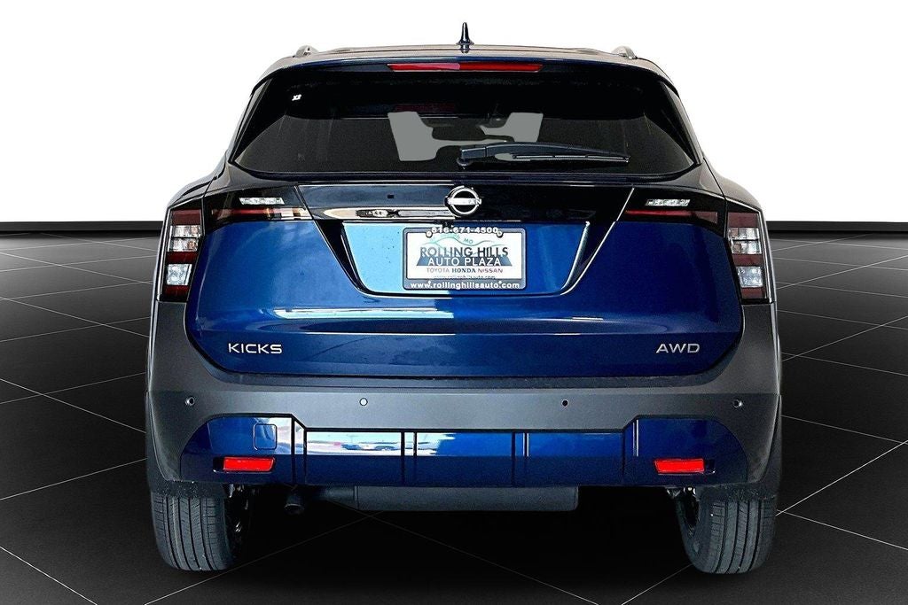 2025 Nissan Kicks SV