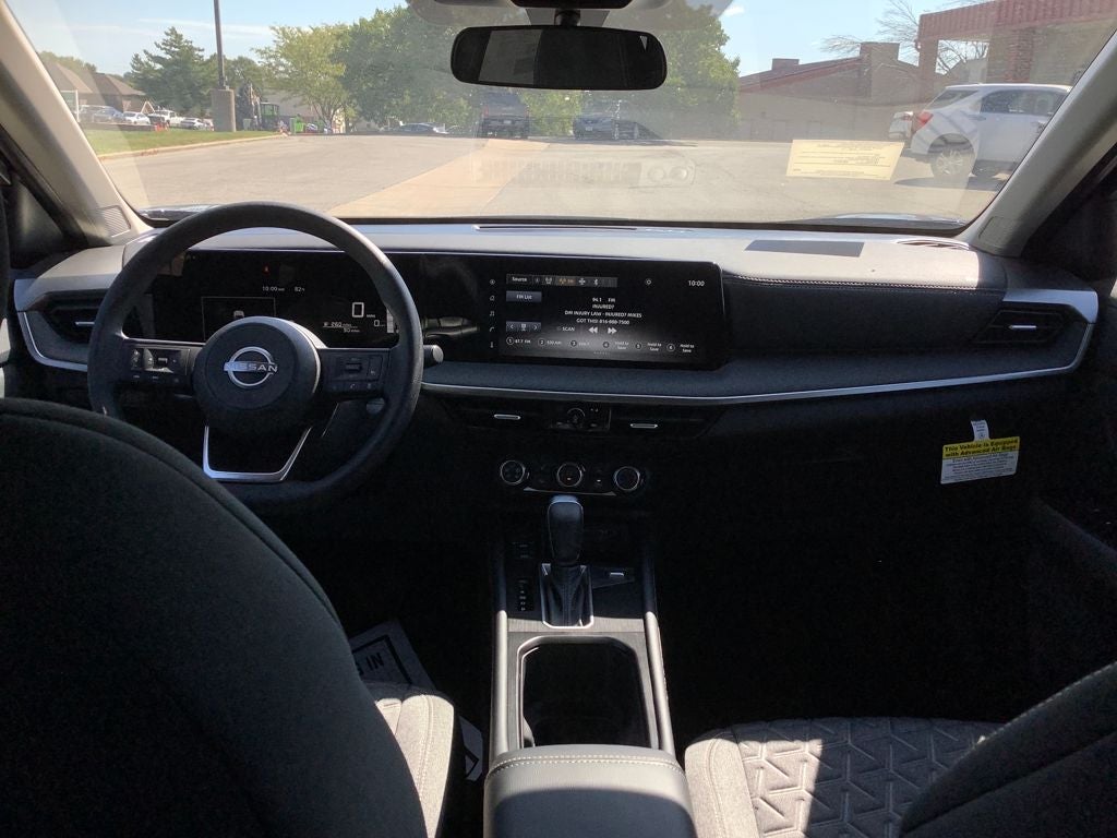 2025 Nissan Kicks SV