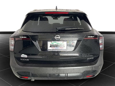 2025 Nissan Kicks SV