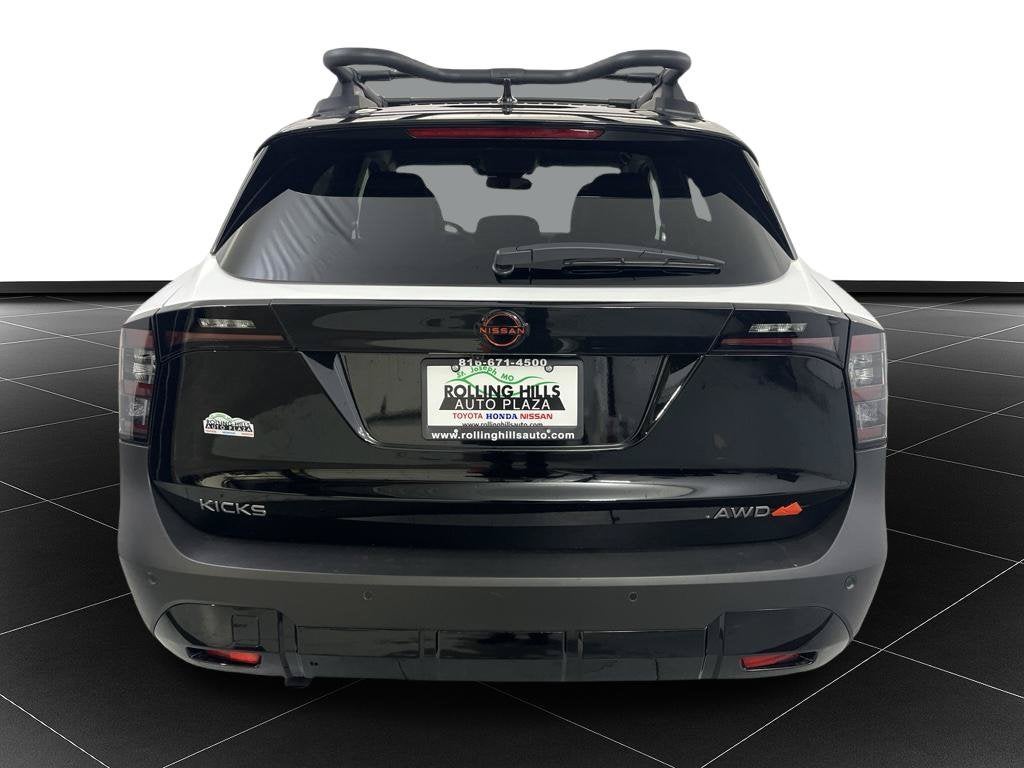2027 Nissan Kicks SV