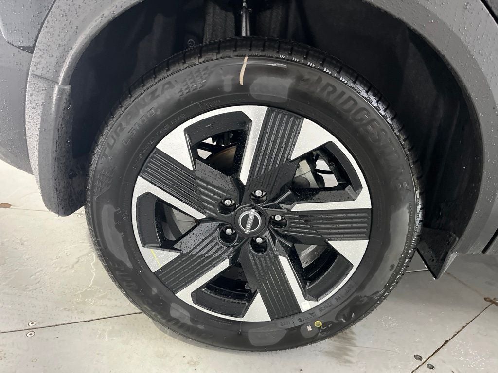 2027 Nissan Kicks SV