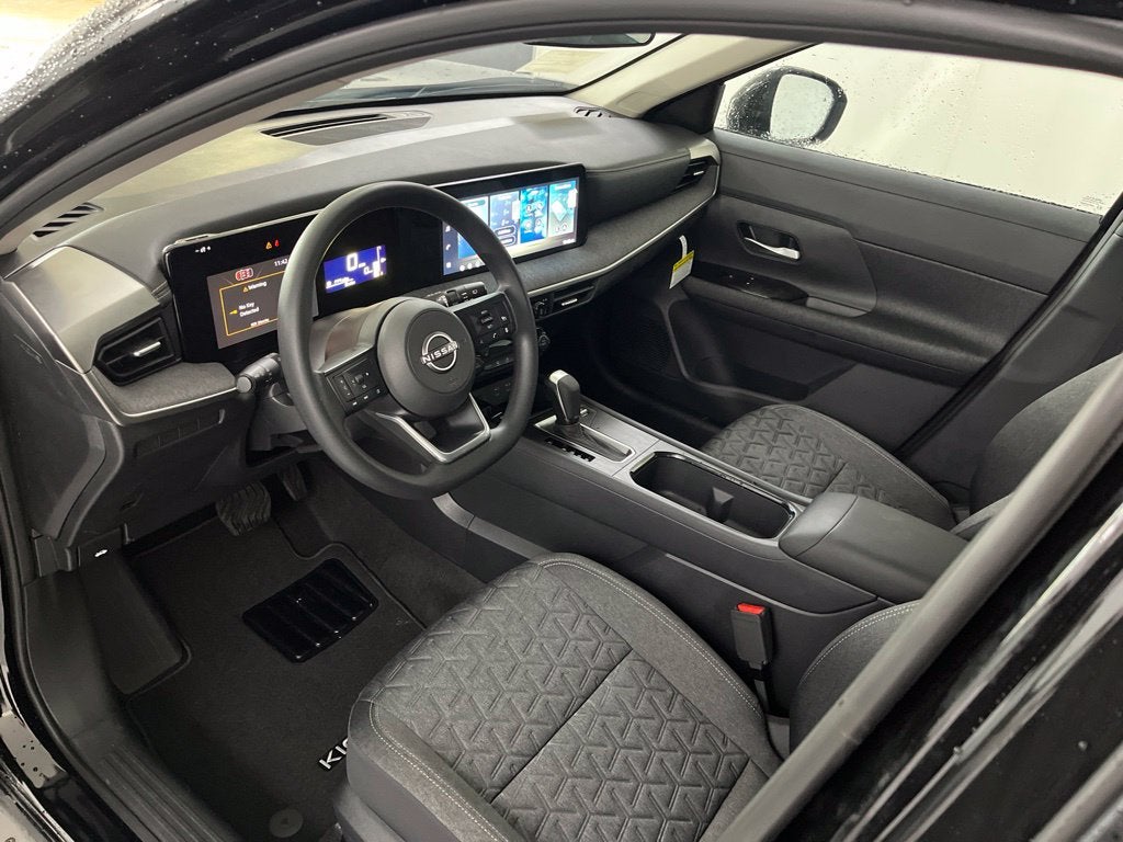 2027 Nissan Kicks SV