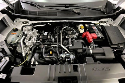 2025 Nissan Kicks SR