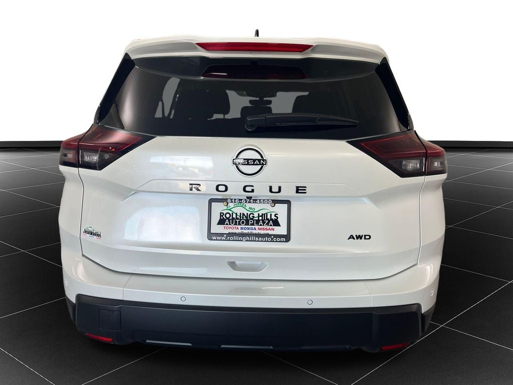 2026 Nissan Rogue Dark Armor