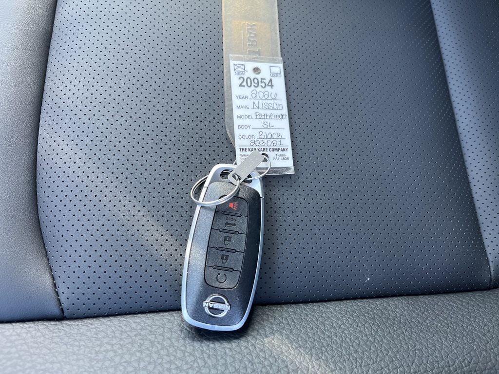 2026 Nissan Pathfinder SL