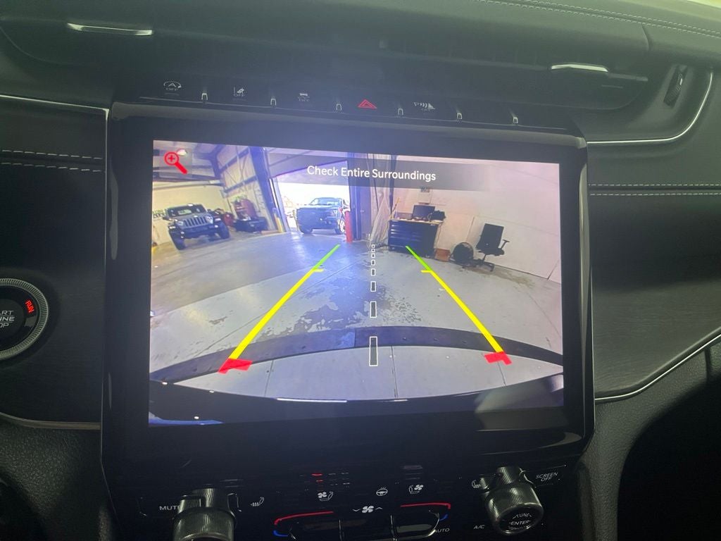 2022 Jeep Grand Cherokee Overland