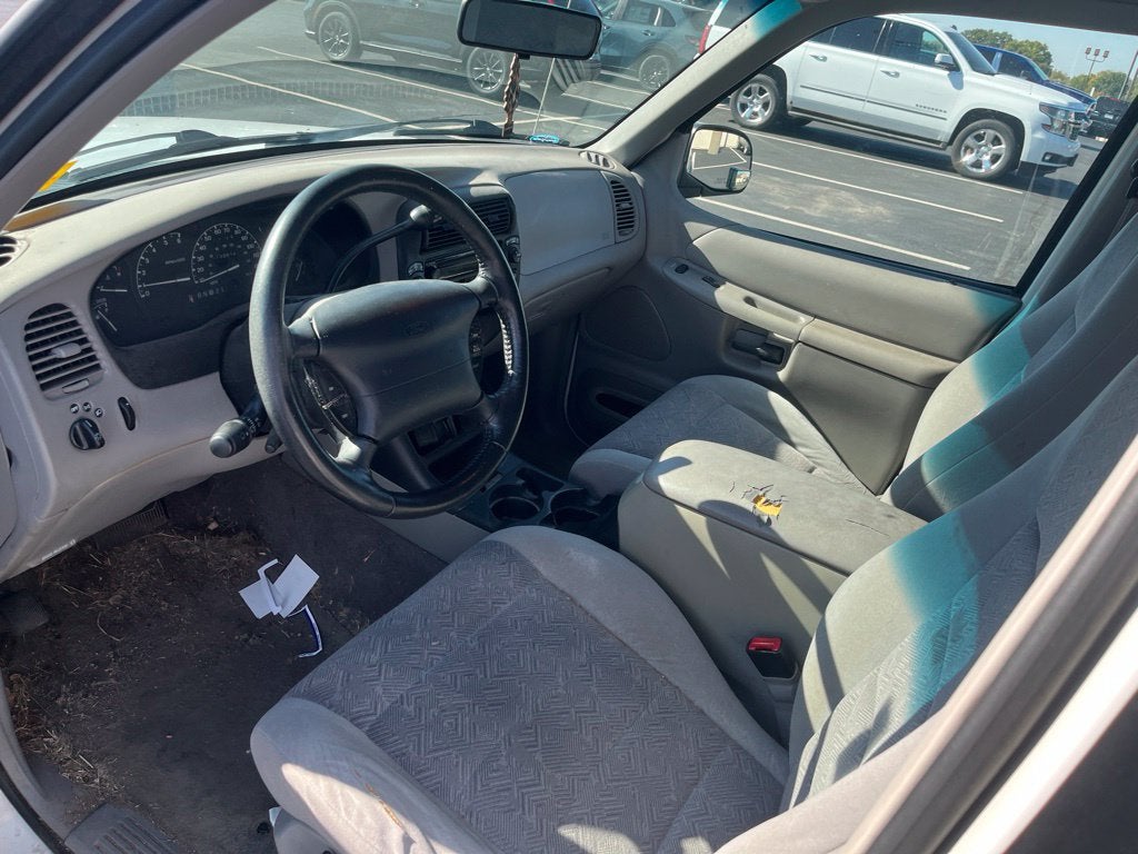 1999 Ford Explorer XLT 112 WB