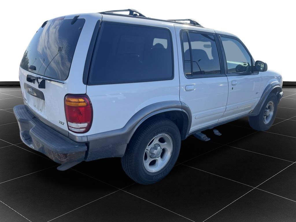 1999 Ford Explorer XLT 112 WB