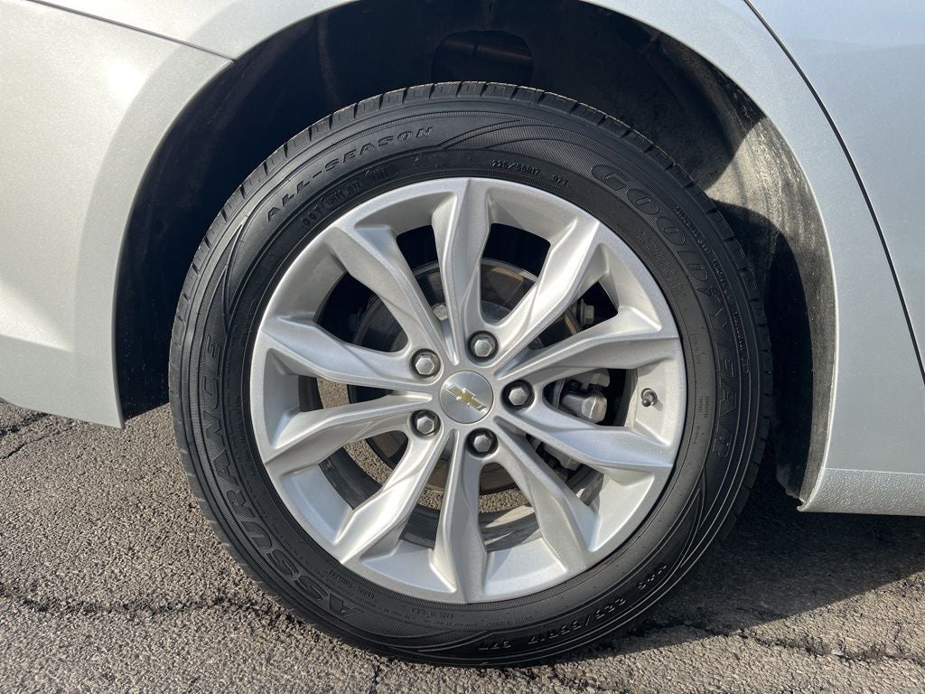 2022 Chevrolet Malibu LT