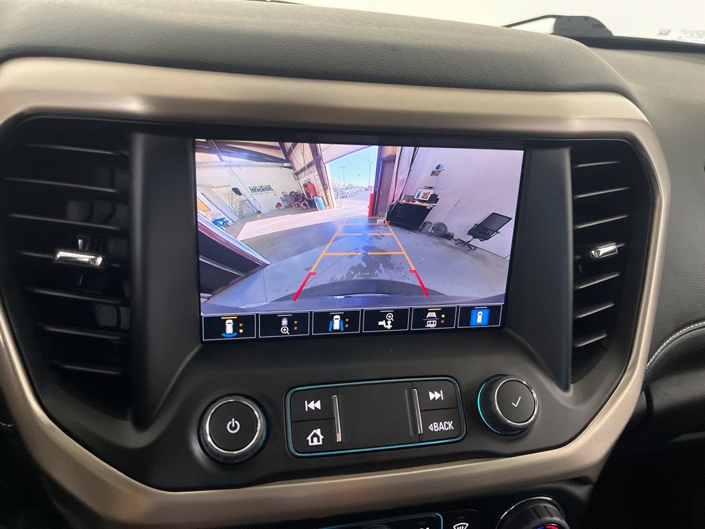 2022 GMC Acadia Denali
