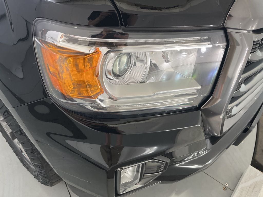 2022 GMC Canyon Base