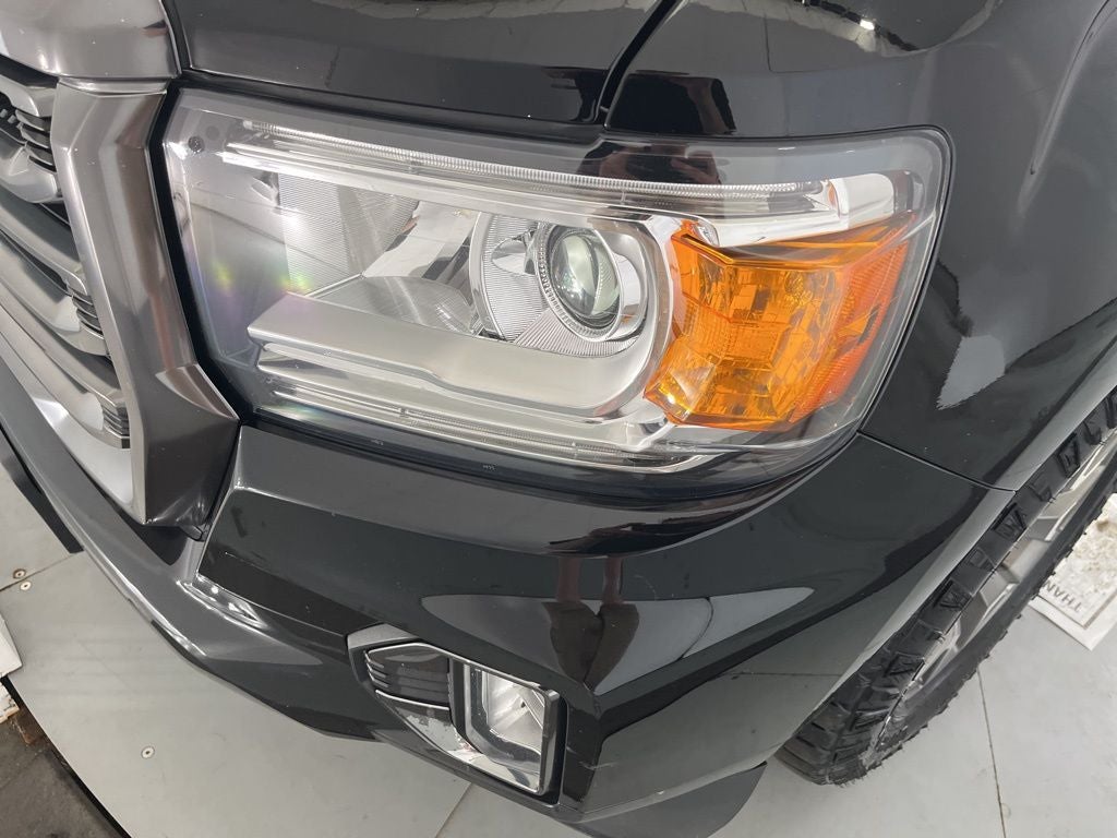 2022 GMC Canyon Base