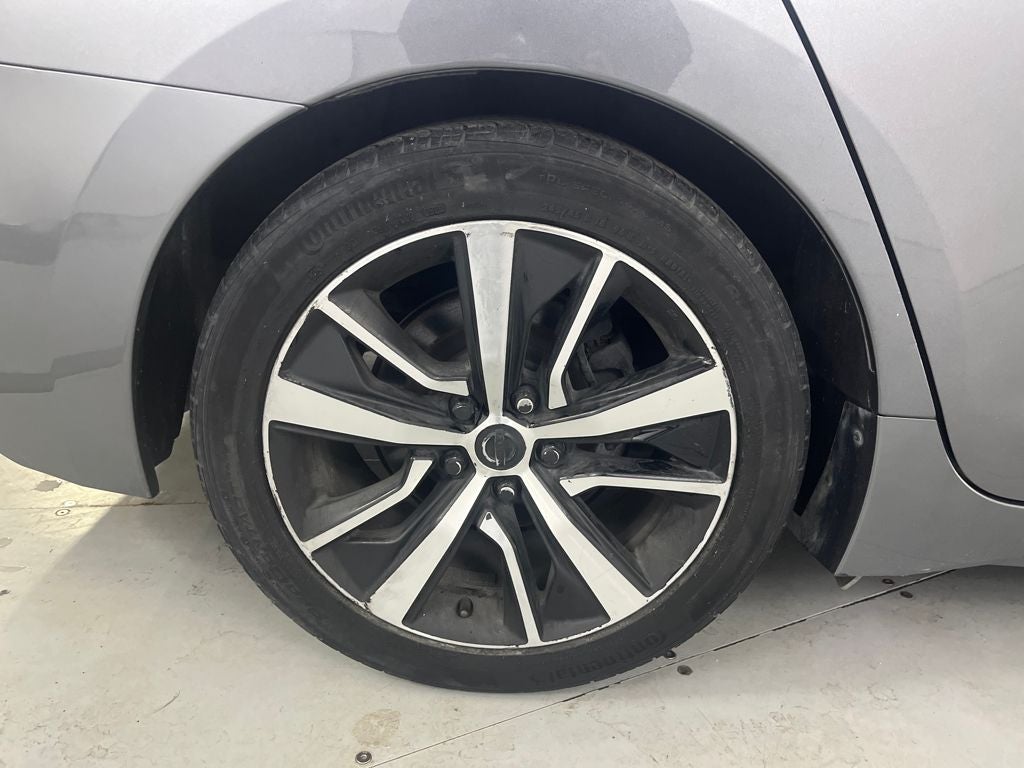 2022 Nissan Maxima SV