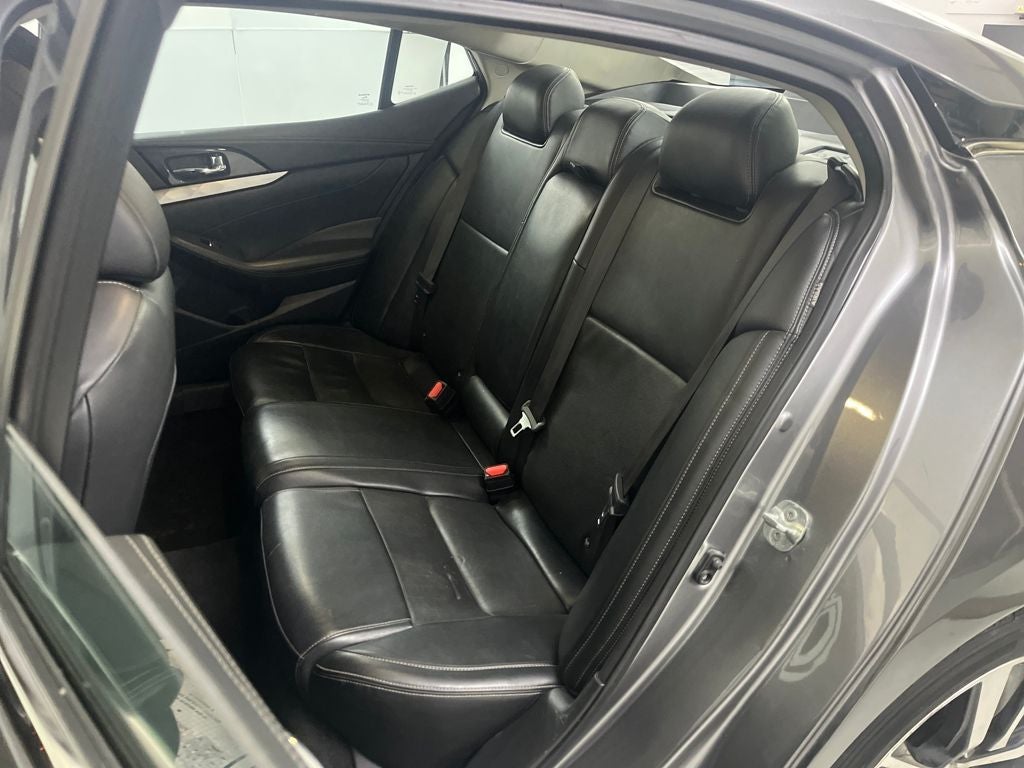 2022 Nissan Maxima SV