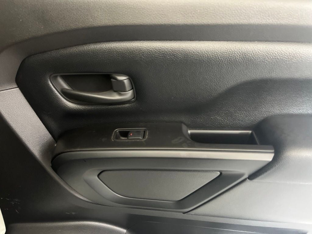 2017 Nissan Titan S