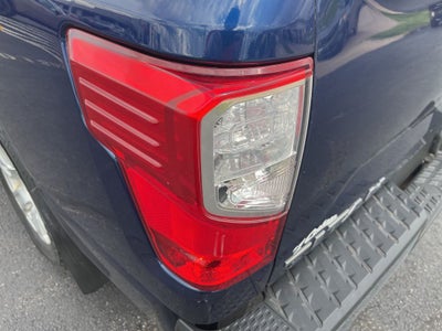 2017 Nissan Titan SV