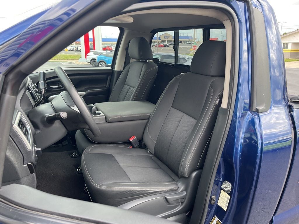 2017 Nissan Titan SV