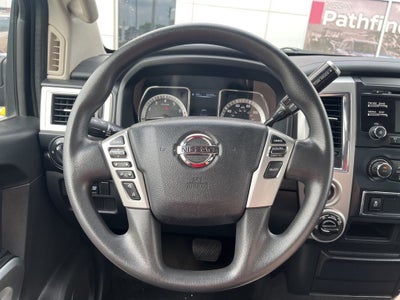 2017 Nissan Titan SV