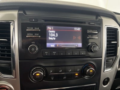 2017 Nissan Titan SV