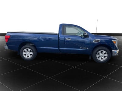 2017 Nissan Titan SV
