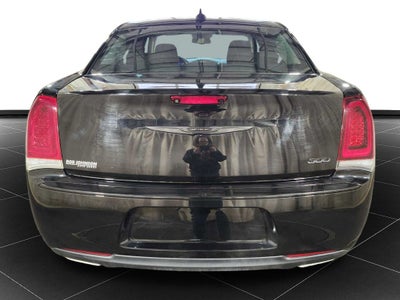 2020 Chrysler 300 Touring