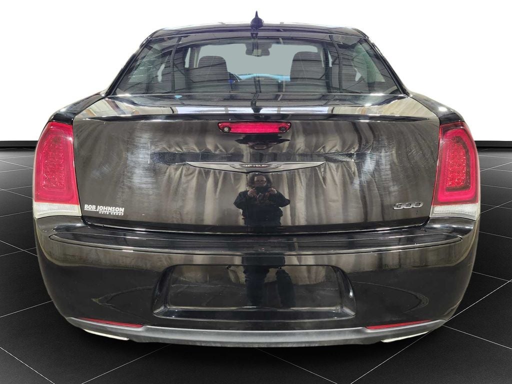 2020 Chrysler 300 Touring