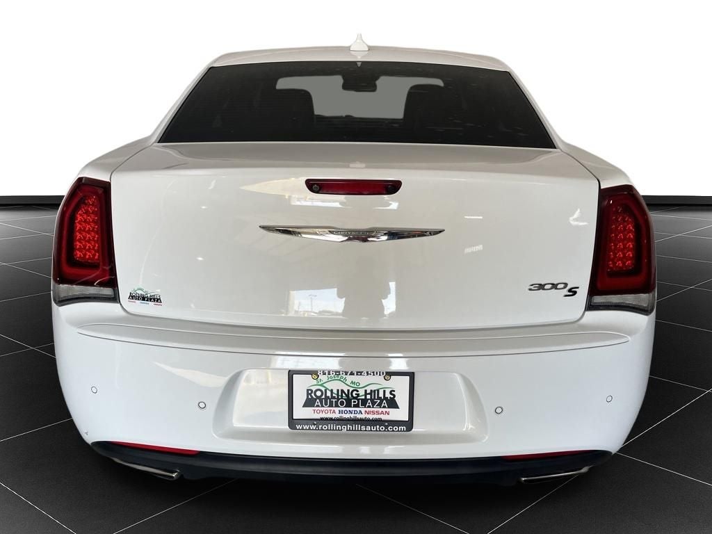2019 Chrysler 300 S