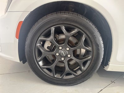 2023 Chrysler 300 Touring