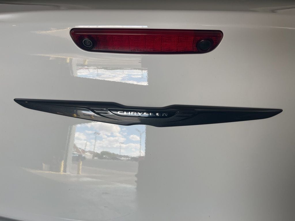 2023 Chrysler 300 Touring