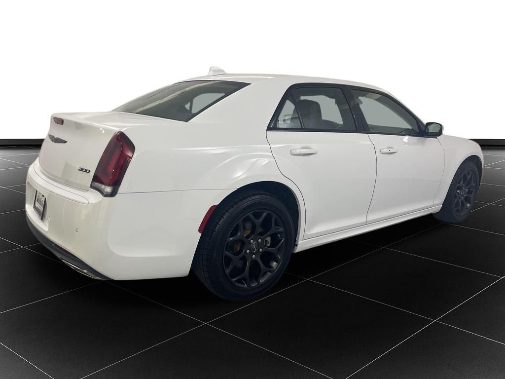 2023 Chrysler 300 Touring