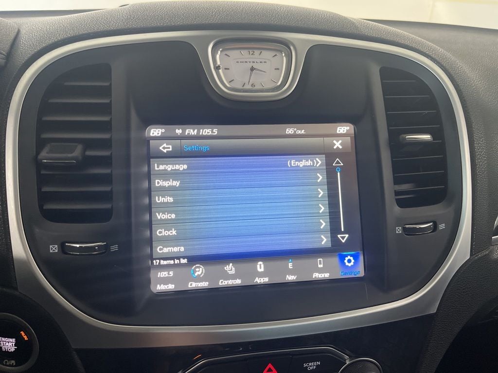 2023 Chrysler 300 Touring