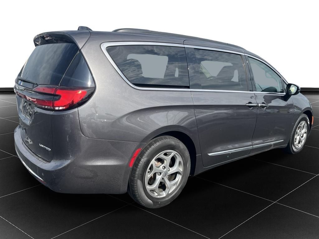 2022 Chrysler Pacifica Touring L