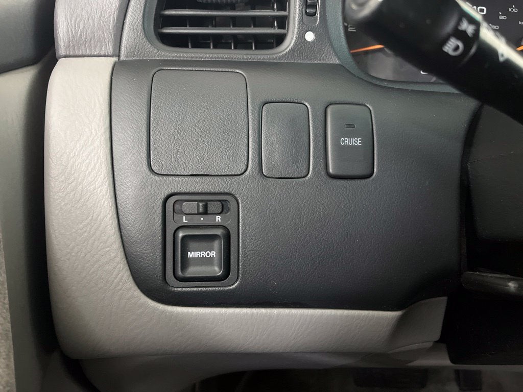 2000 Honda Odyssey LX 7 Passenger