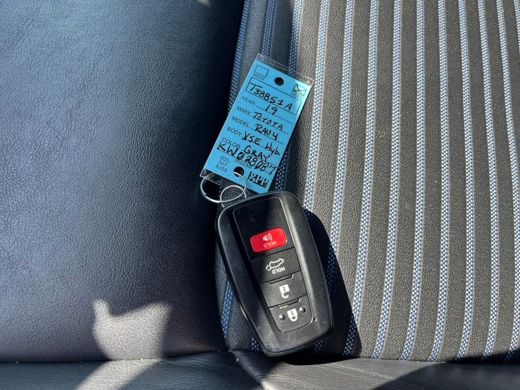 2019 Toyota RAV4 Hybrid XSE