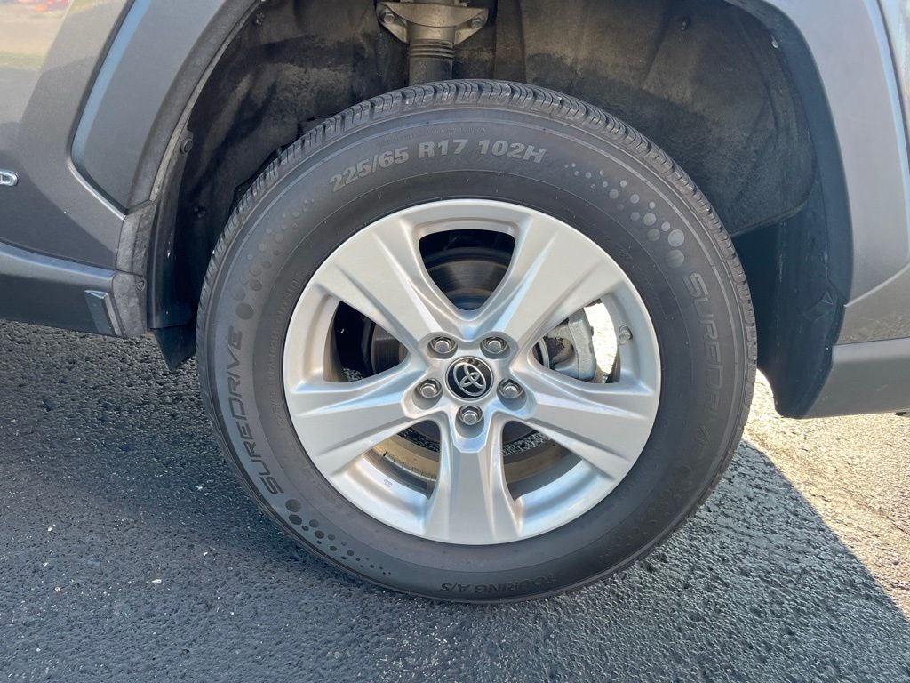 2021 Toyota RAV4 Hybrid LE