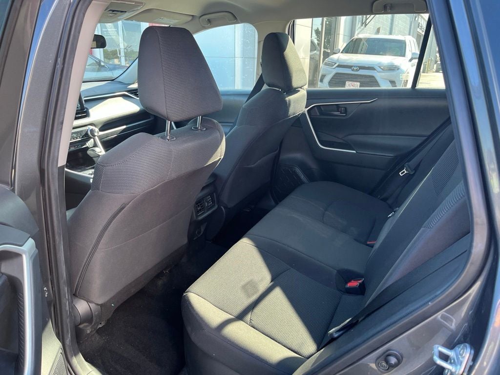 2021 Toyota RAV4 Hybrid LE