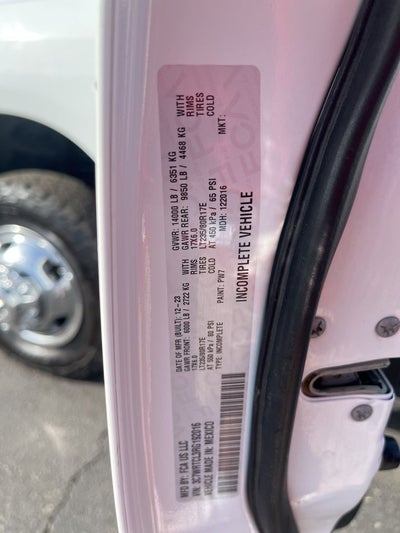 2024 RAM 3500 SLT