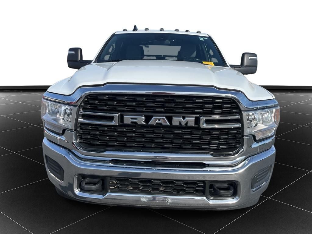 2024 RAM 3500 SLT