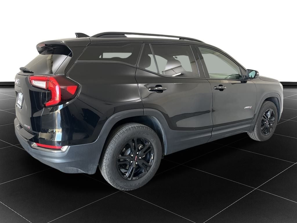 2023 GMC Terrain AT4