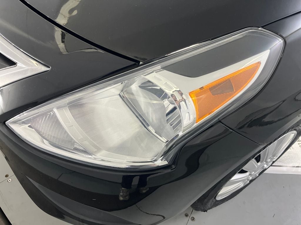 2018 Nissan Versa 1.6 S Plus