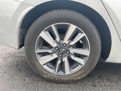2023 Nissan Versa 1.6 SV