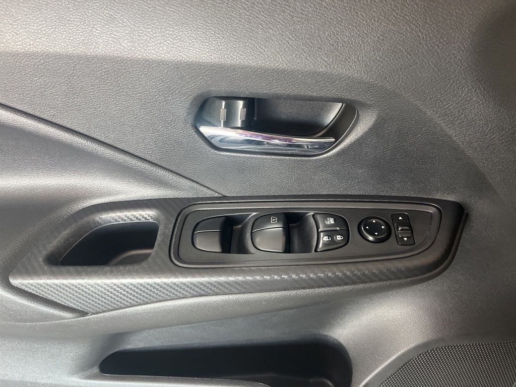 2023 Nissan Versa 1.6 SV